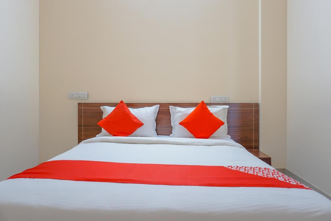 Oyo 81616 Omkar Executive Vagholi 외부 사진