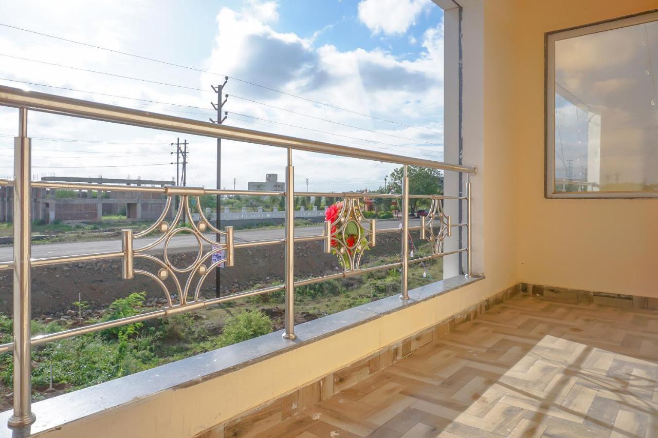 Oyo 81616 Omkar Executive Vagholi 외부 사진